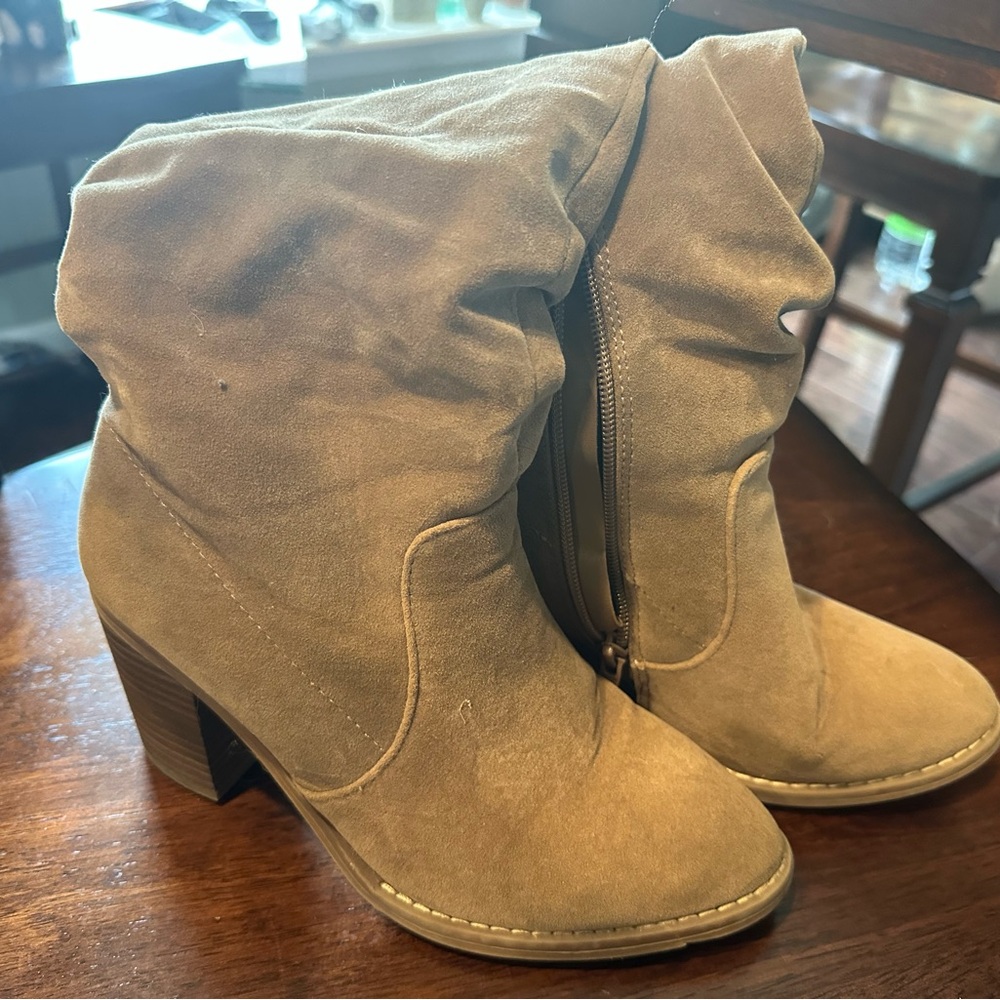 Tan Suede boot